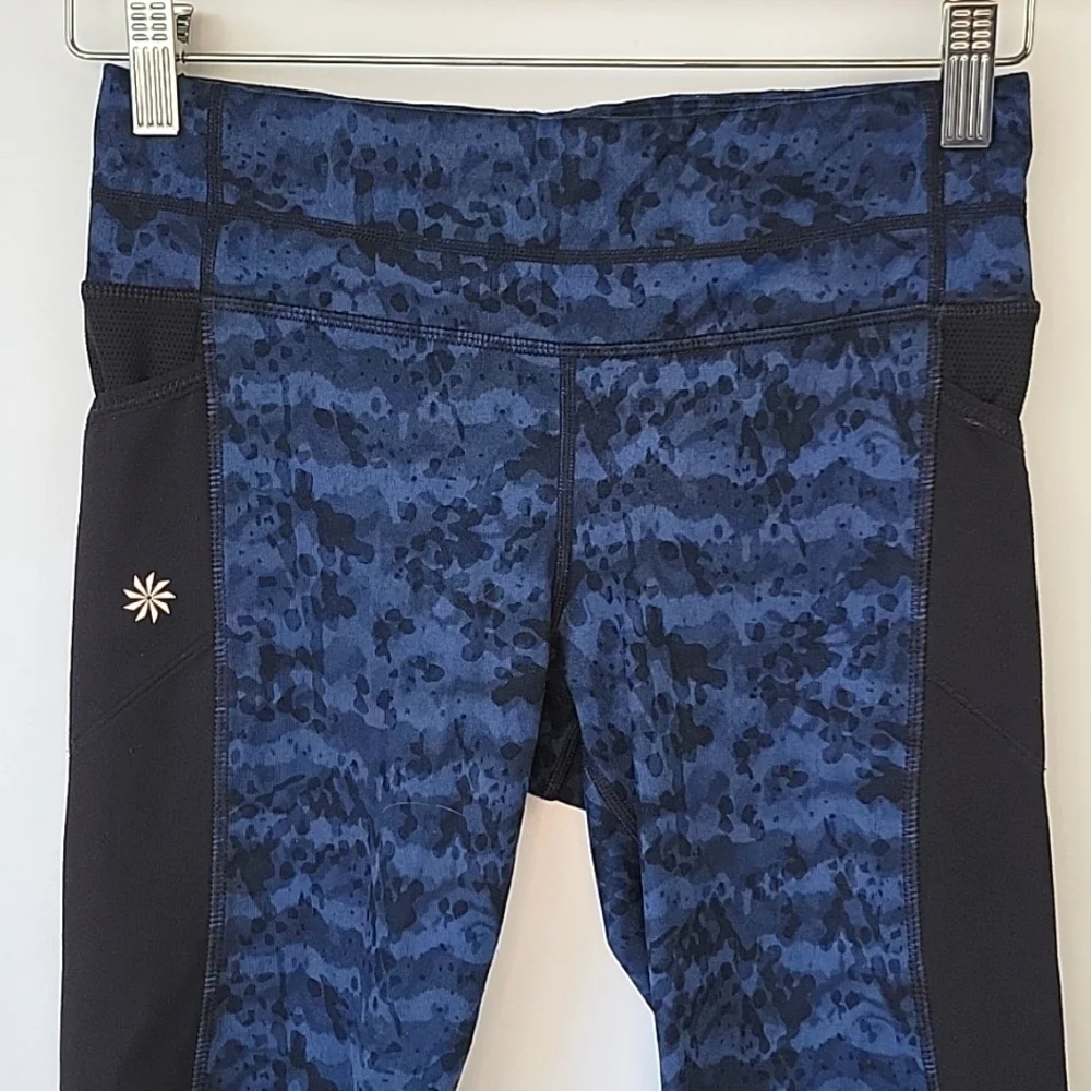 Athleta Blue Dabble Be Free Knicker Capri Leggings Size XS